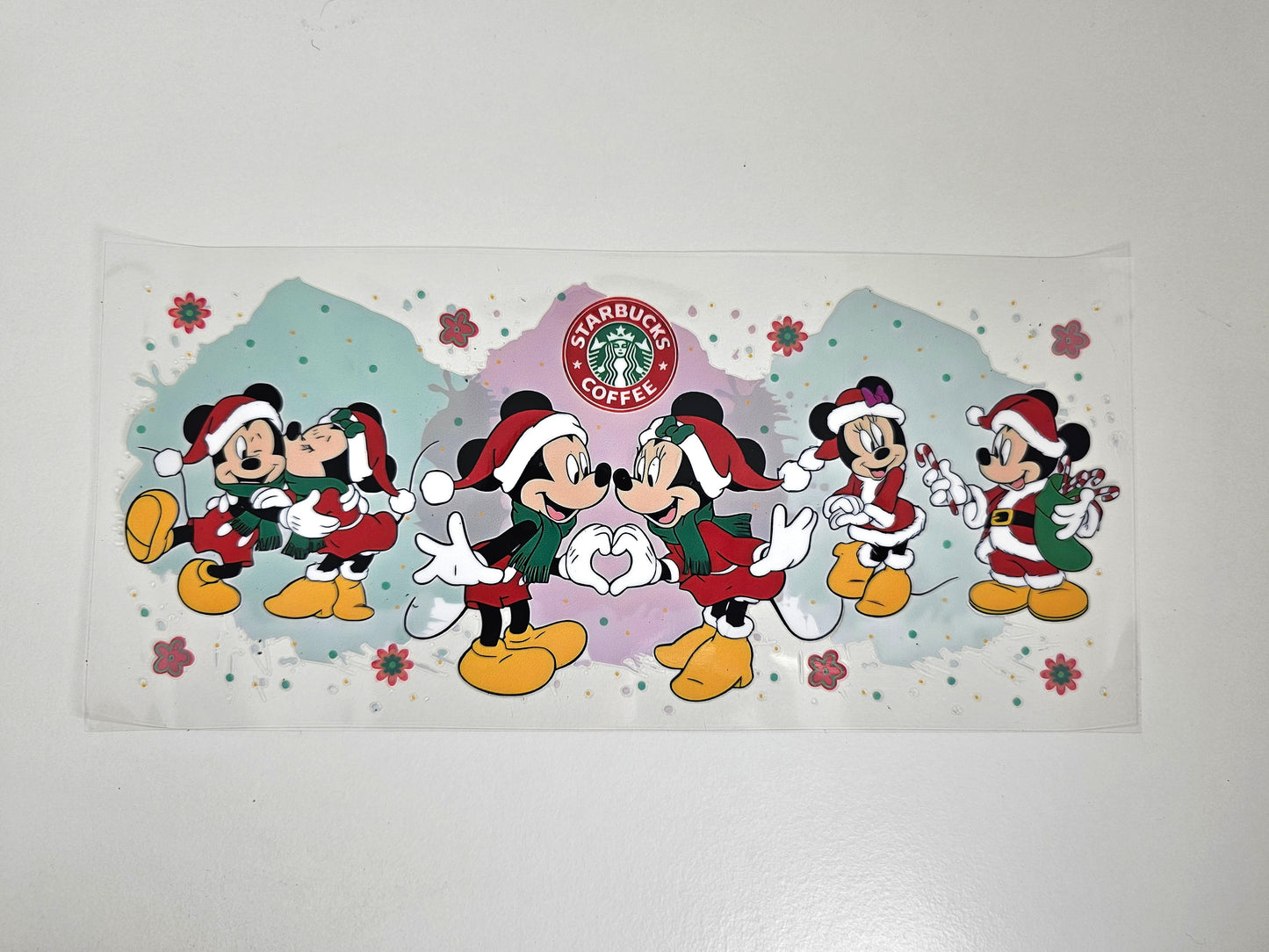 Envoltorio navideño con diseño de Mickey y Minnie de Starbucks y UVDTF