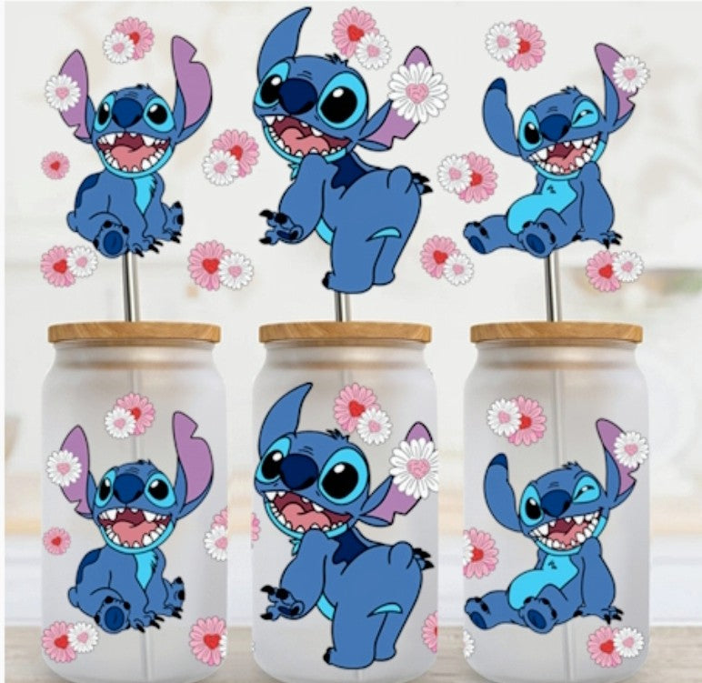 Mantas con estampado UVDTF de Stitch & Daisies