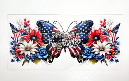 Envoltura con estampado de mariposas y efecto UVDTF de America Vibes