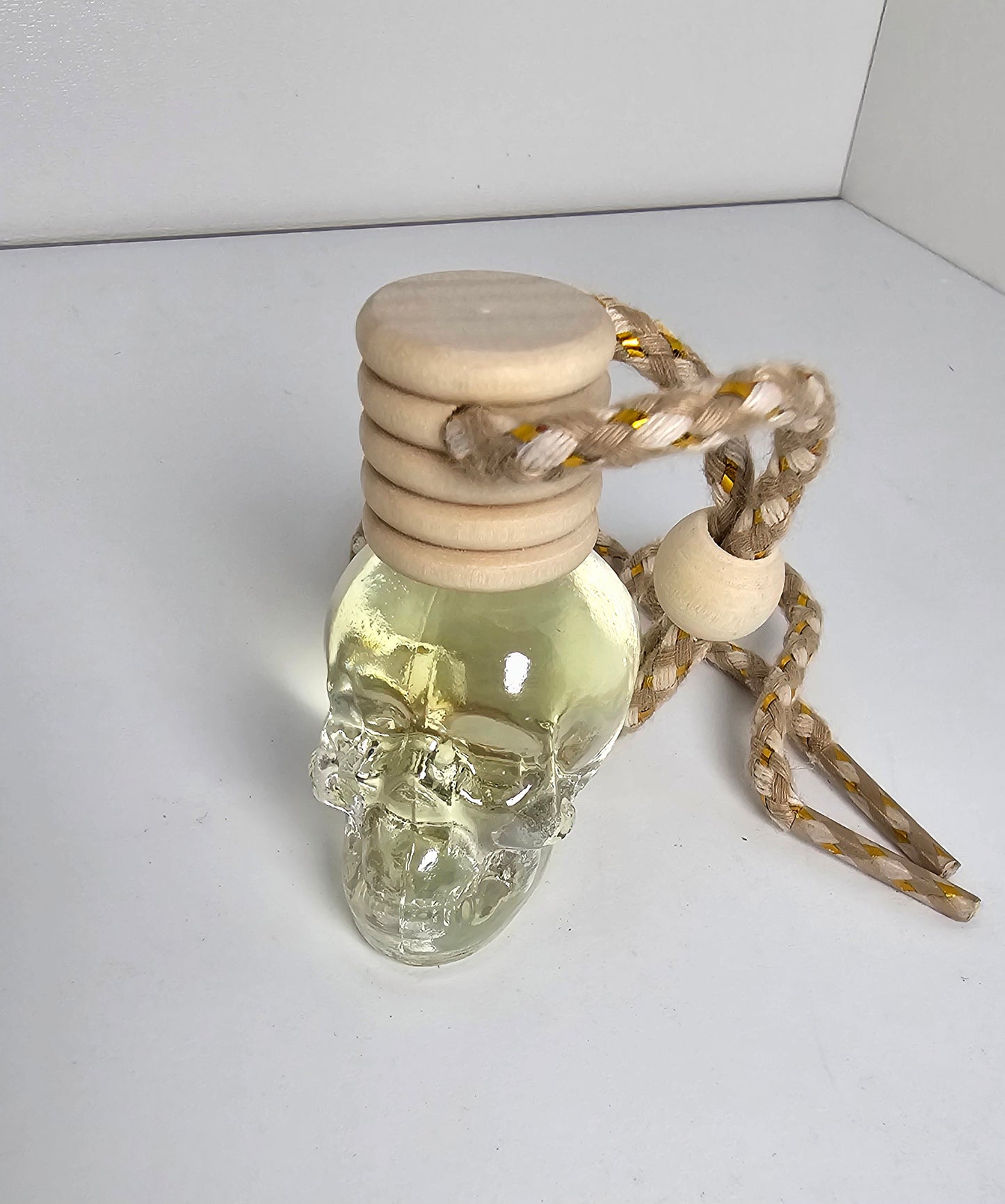 Hanging Skull Shaped Fragrance Diffuser