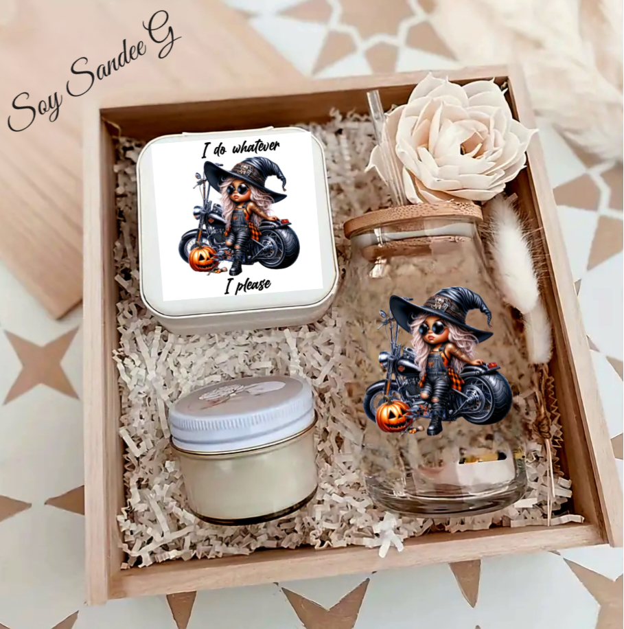 Calcomanía UVDTF de chica en motocicleta