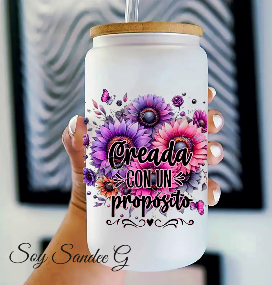 Creada con un propósito (Created with a purpose) - UVDTF Decal for cups/hard surfaces sticker