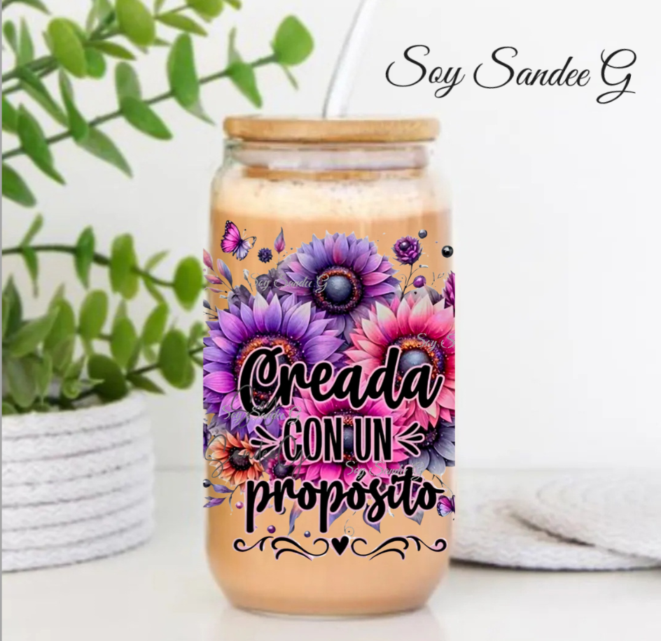 Creada con un propósito (Created with a purpose) - UVDTF Decal for cups/hard surfaces sticker