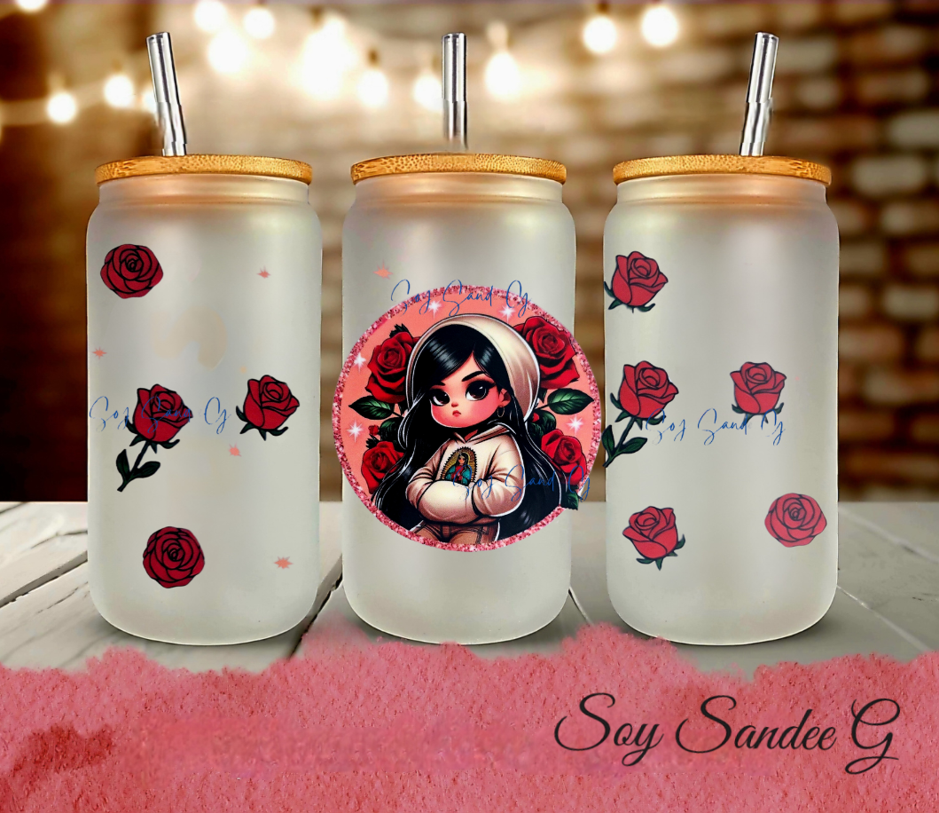 Adolescente mexicana con pucheros, envoltura UVDTF