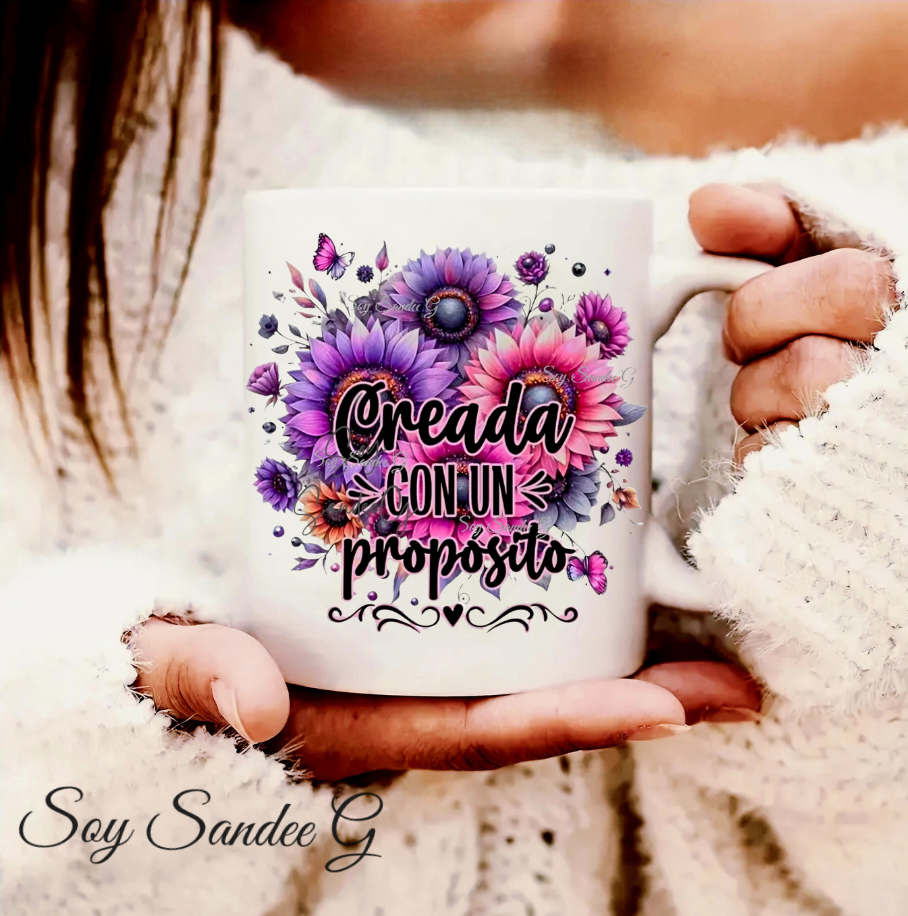 Creada con un propósito (Created with a purpose) - UVDTF Decal for cups/hard surfaces sticker