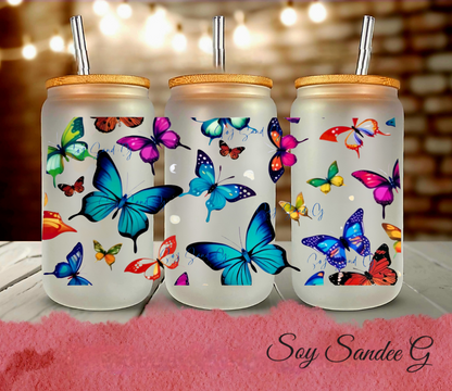 Envoltura UVDTF con mariposas brillantes