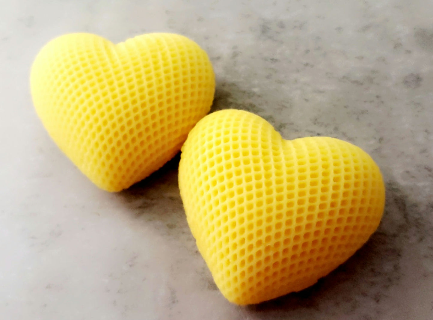 Cera derretida con forma de corazón en forma de almohada (tamaño de muestra) (1)