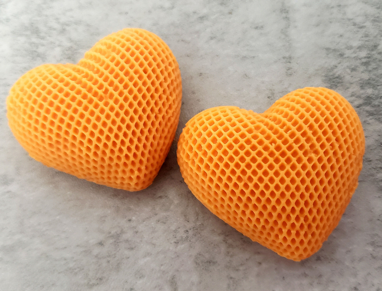 Cera derretida con forma de corazón en forma de almohada (tamaño de muestra) (1)